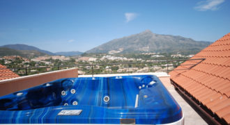 Apartamento Ático en Nueva Andalucía – Málaga – GCROR2323571