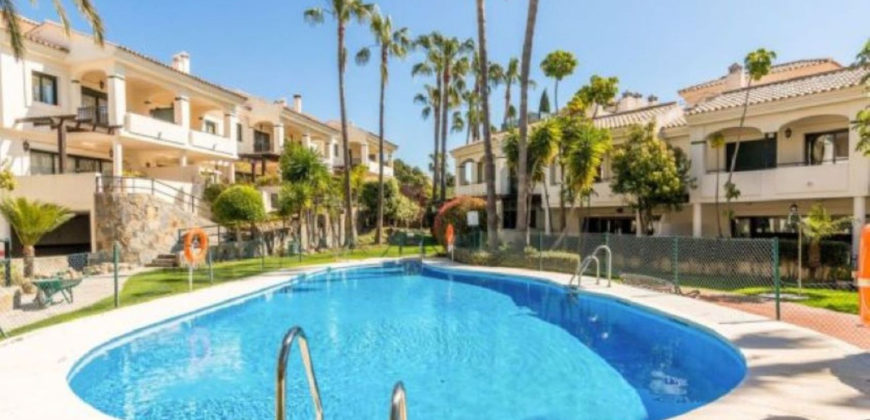 Unifamiliar Adosada en Atalaya – Málaga – GCROR4159117