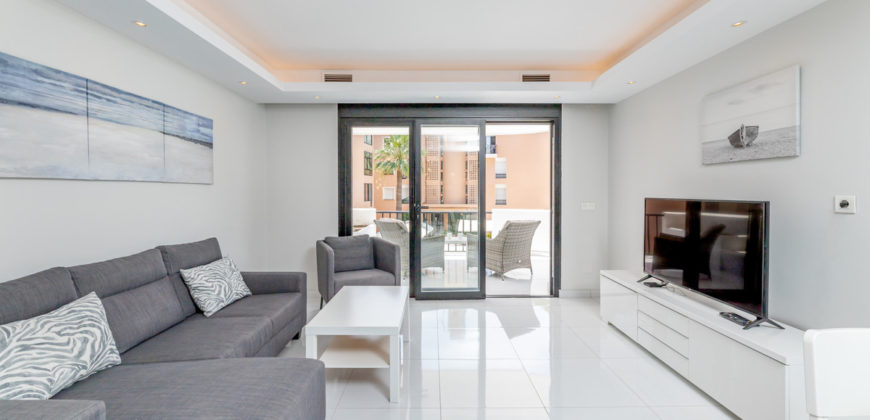 Apartamento Planta Media en Nueva Andalucía – Málaga – GCROR4348069