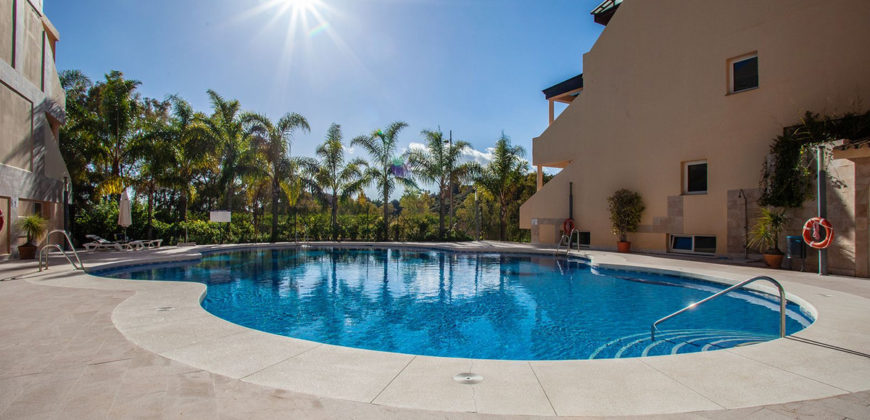 Apartamento Planta Media en Nueva Andalucía – Málaga – GCROR4121917